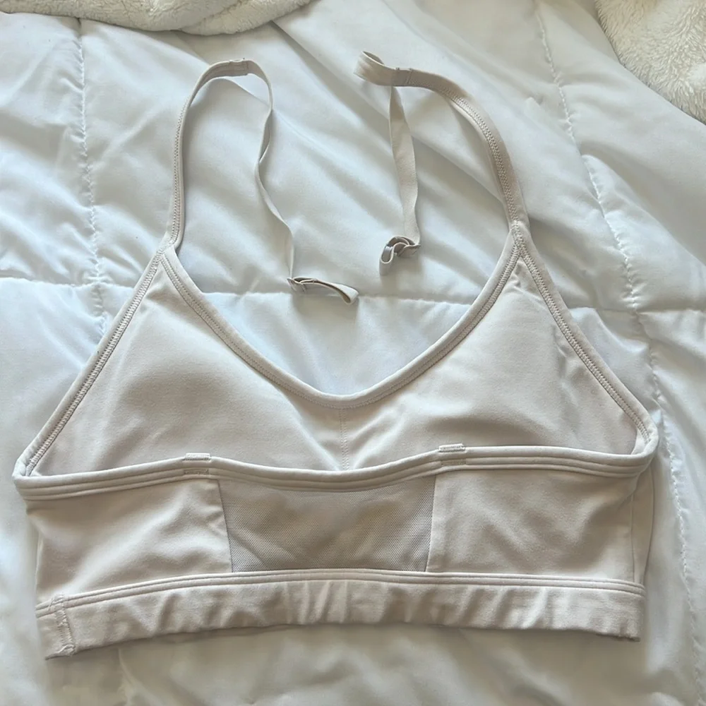 Gymshark sports bra light blush pink color size small - Picture 3 of 4